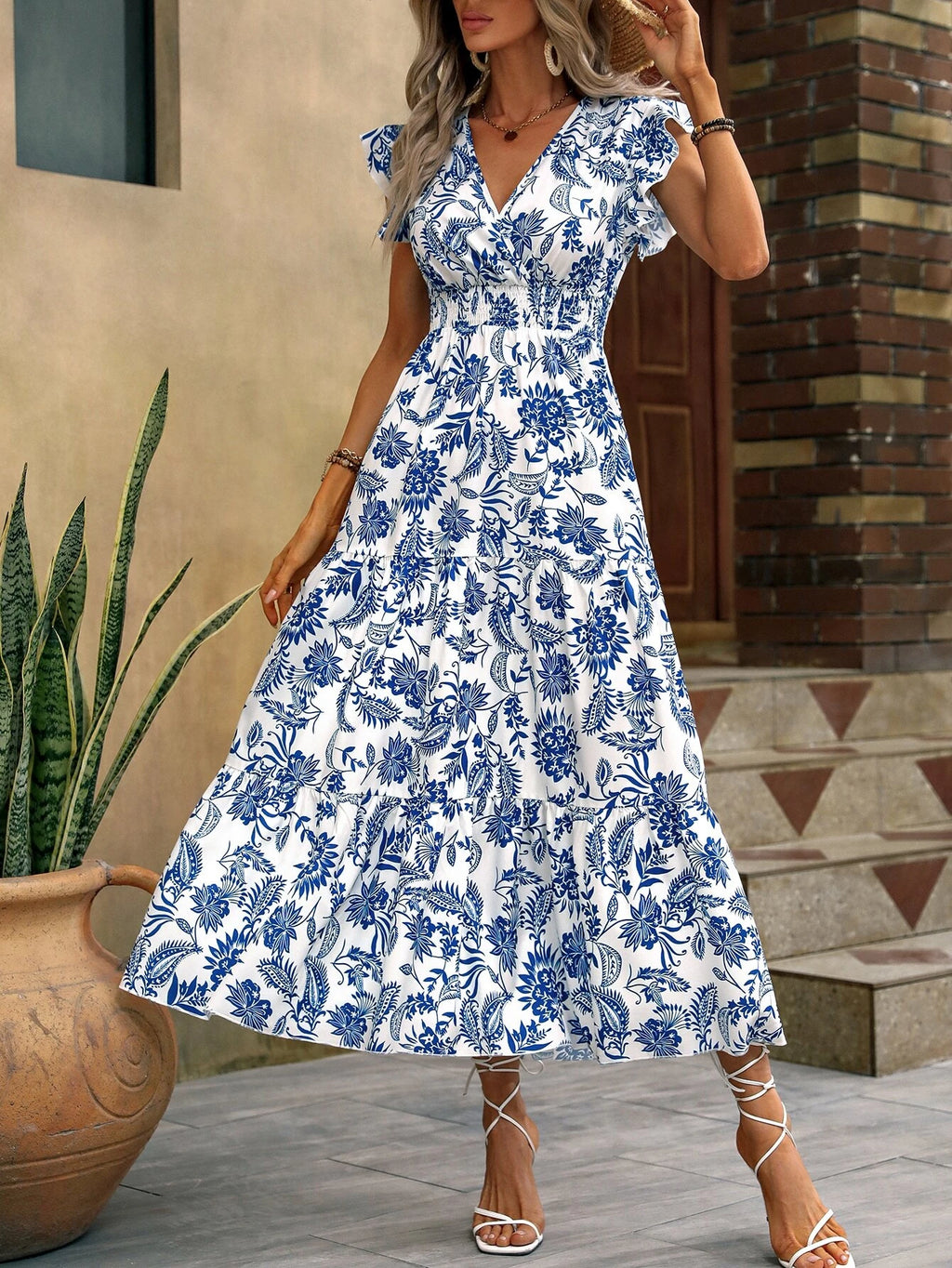 SHEIN Clasi New Floral Print Butterfly Sleeve Ruffle Hem Sexy Vacation Bohemian Maxi Long Dress, Suitable for Commuting