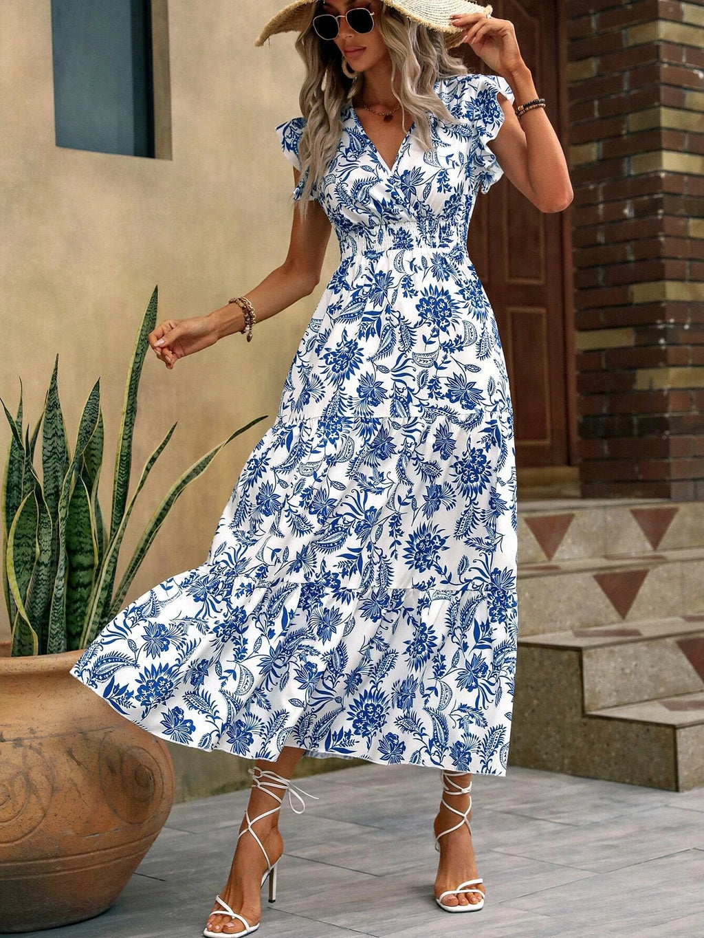SHEIN Clasi New Floral Print Butterfly Sleeve Ruffle Hem Sexy Vacation Bohemian Maxi Long Dress, Suitable for Commuting